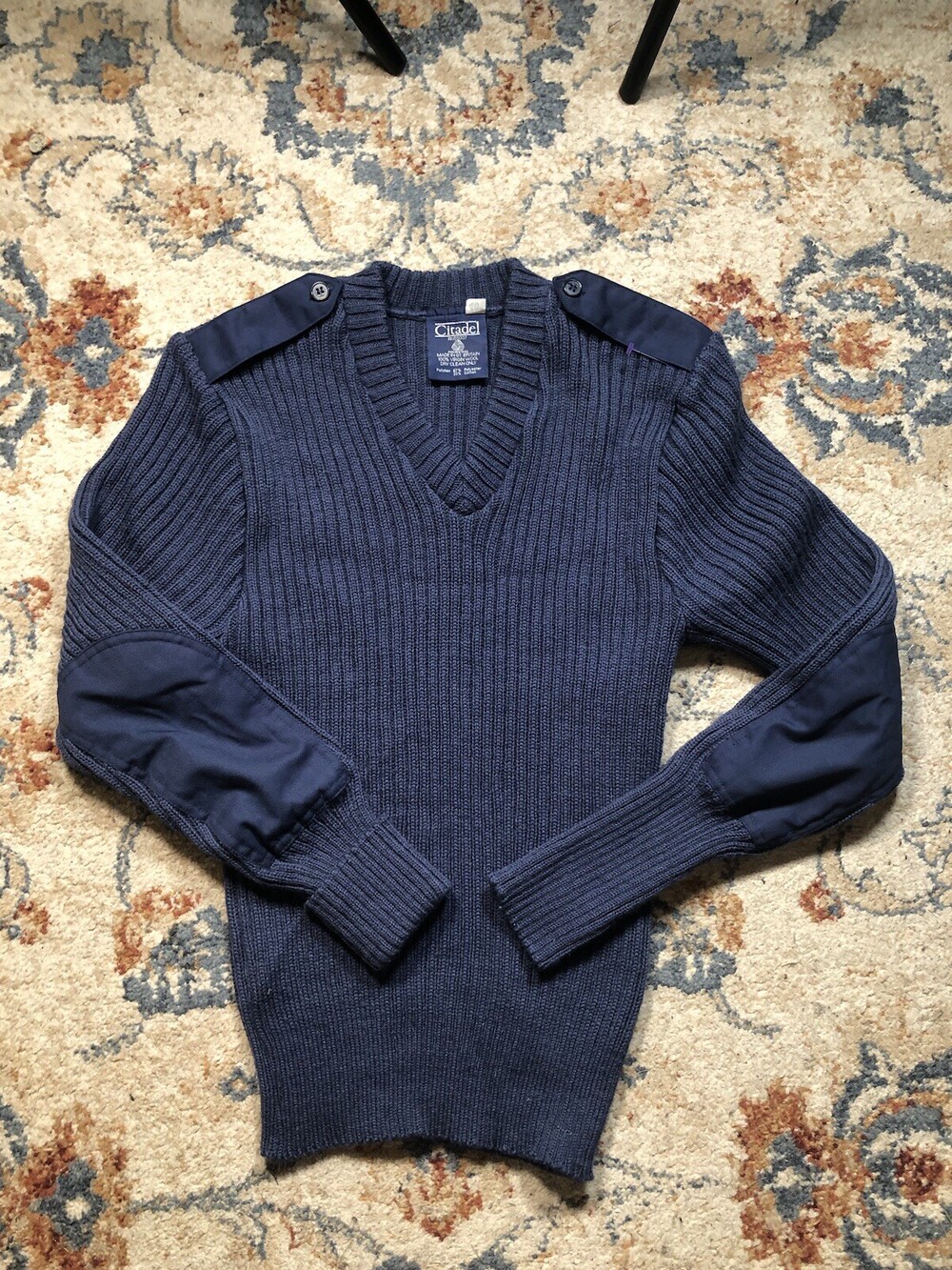 Citadel V-neck Virgin Wool Cable Sweater Men 40” Blue Long Sleeve Elbow Pads